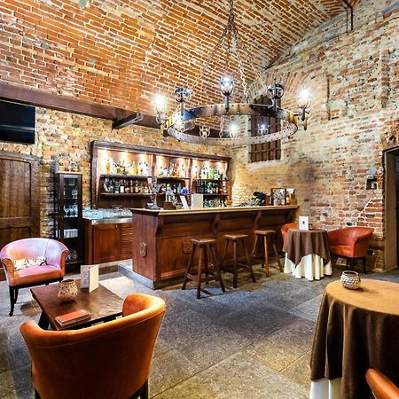 Castello Di Guarene Hotell Eksteriør bilde