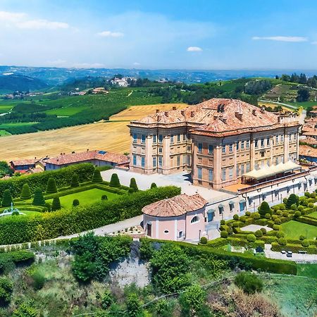 Castello Di Guarene Hotell Eksteriør bilde