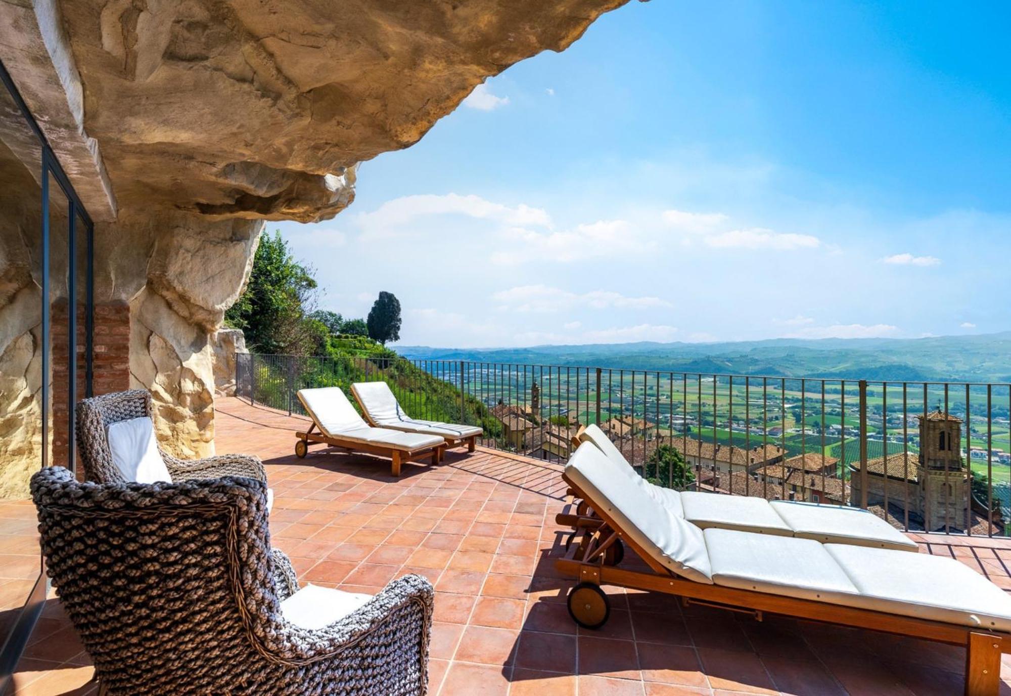 Castello Di Guarene Hotell Eksteriør bilde