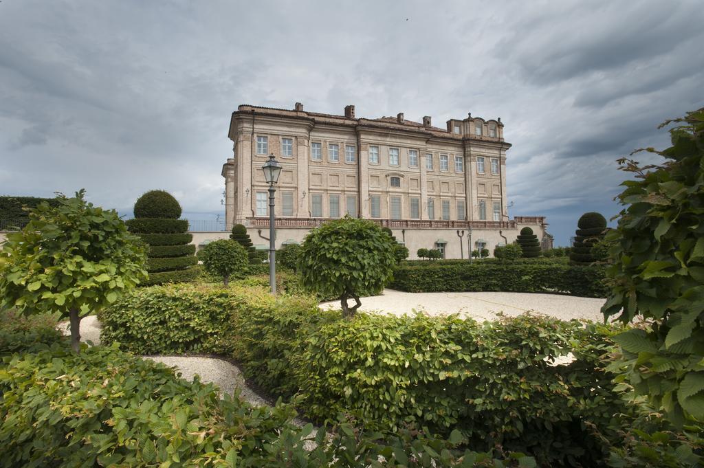 Castello Di Guarene Hotell Eksteriør bilde