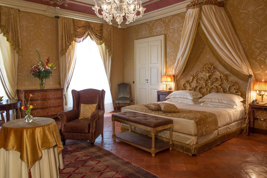 Castello Di Guarene Hotell Rom bilde
