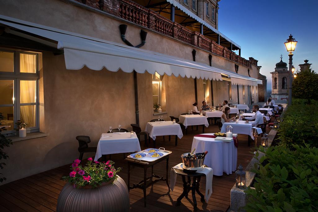 Castello Di Guarene Hotell Eksteriør bilde