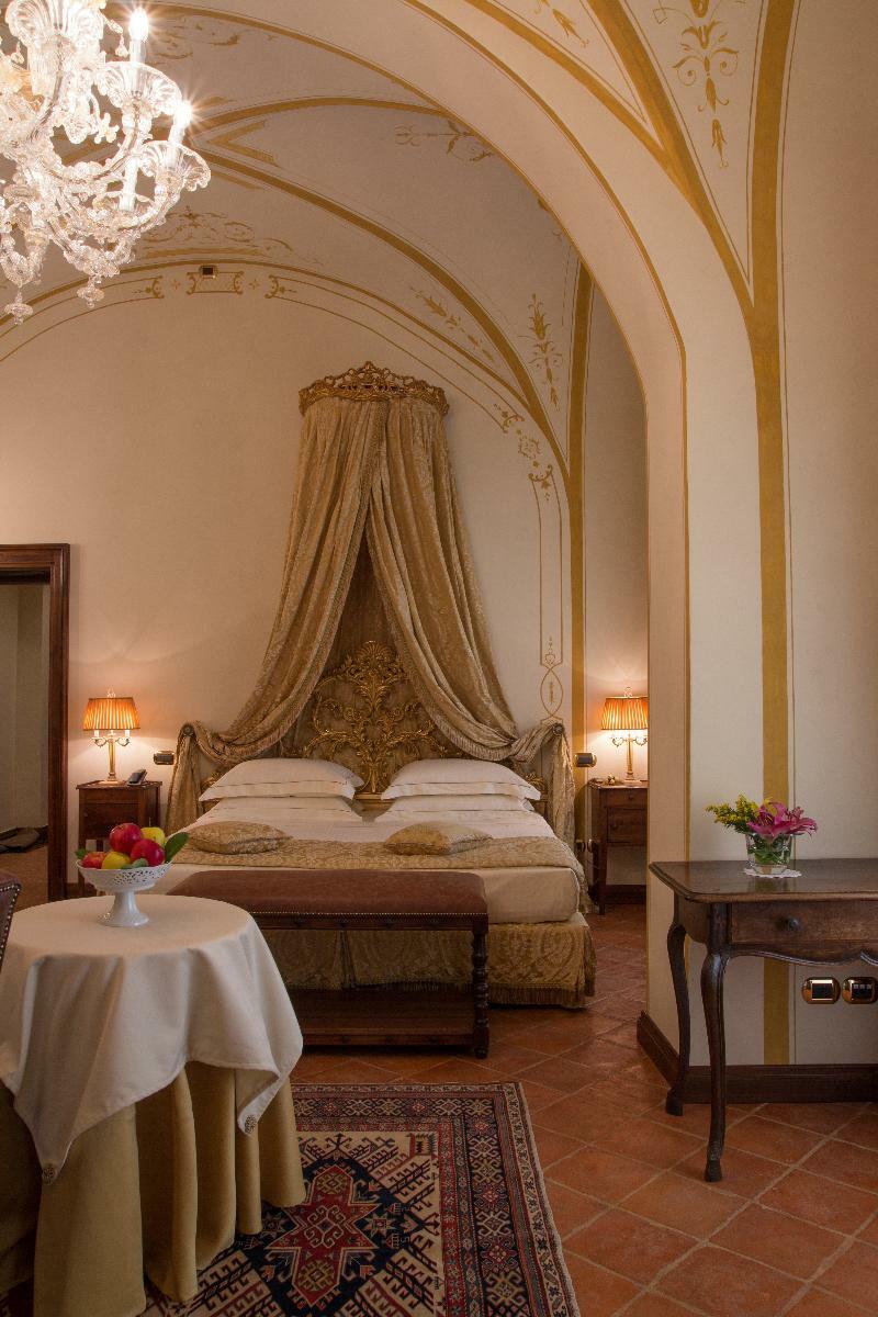 Castello Di Guarene Hotell Eksteriør bilde