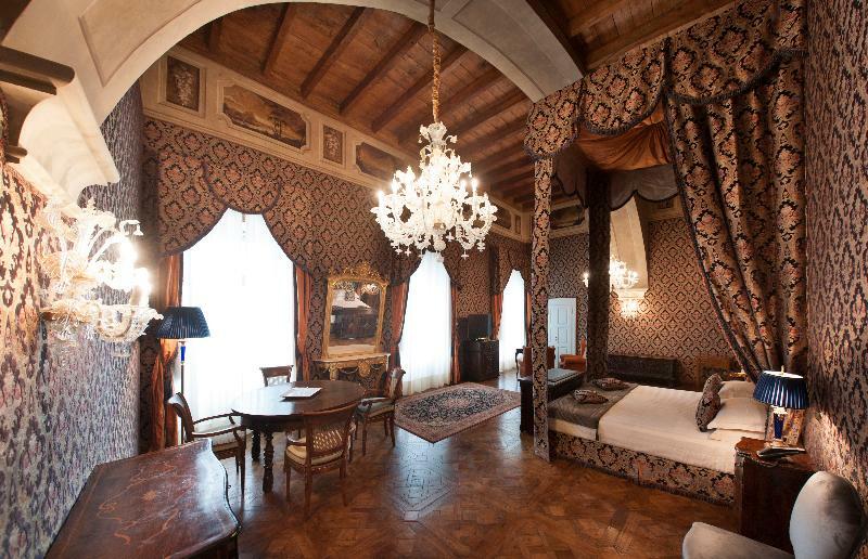 Castello Di Guarene Hotell Eksteriør bilde